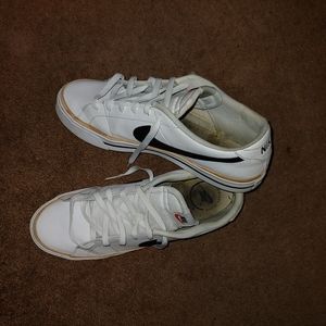 Nike Court Royale Low Size 13